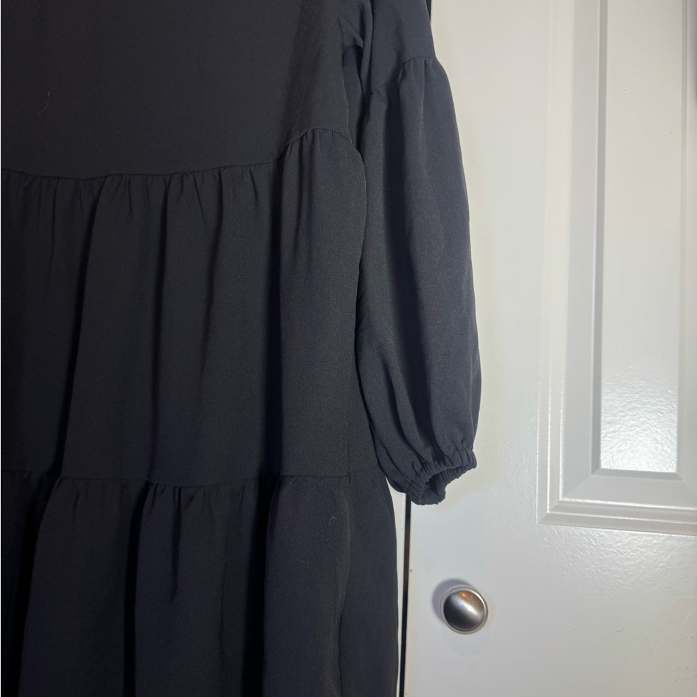 Black Tiered Babydoll Mini Dress Medium V Neck Long Sleeve Flowy - Picture 2 of 4